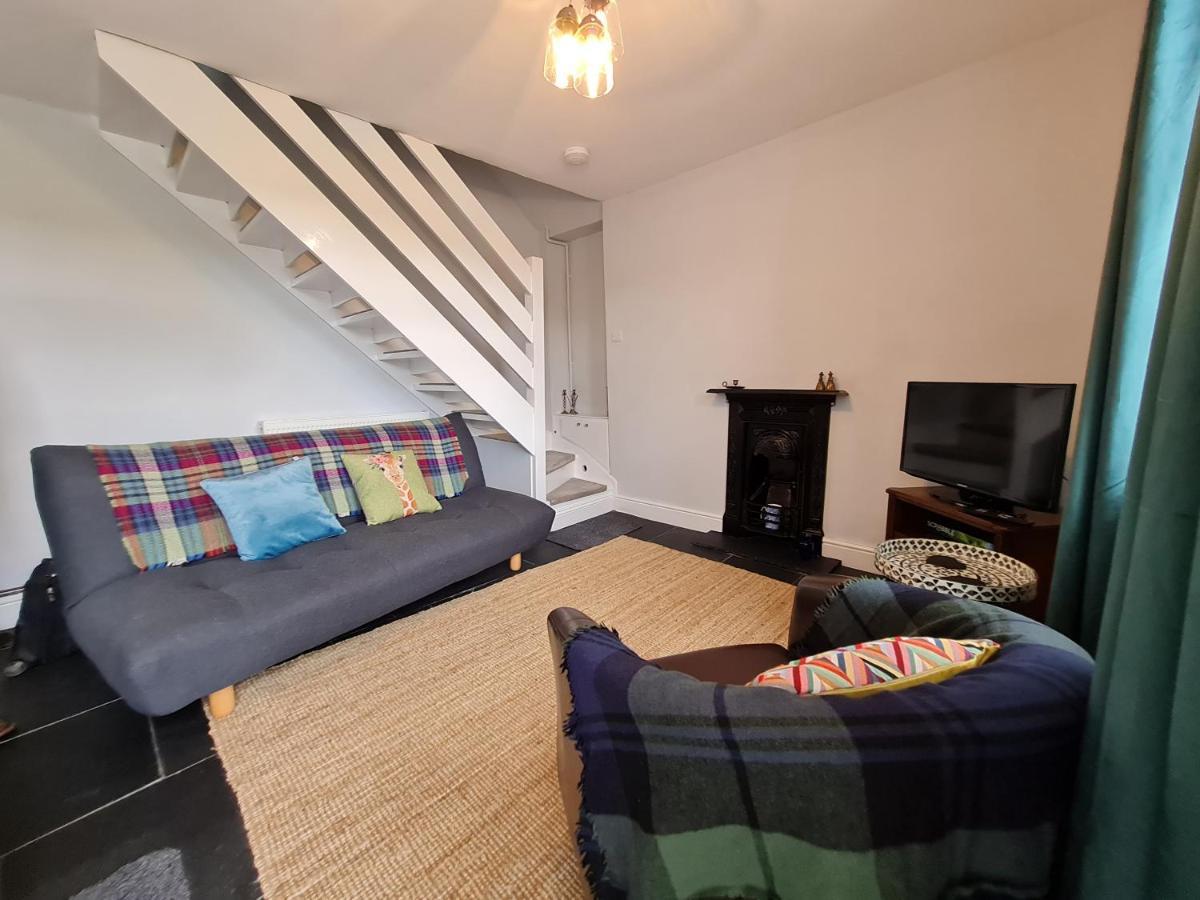 Picturesque 2 Bedroom Miners Cottage Near Bike Park Wales & Brecon Beacons Мертир-Тидвилл Экстерьер фото