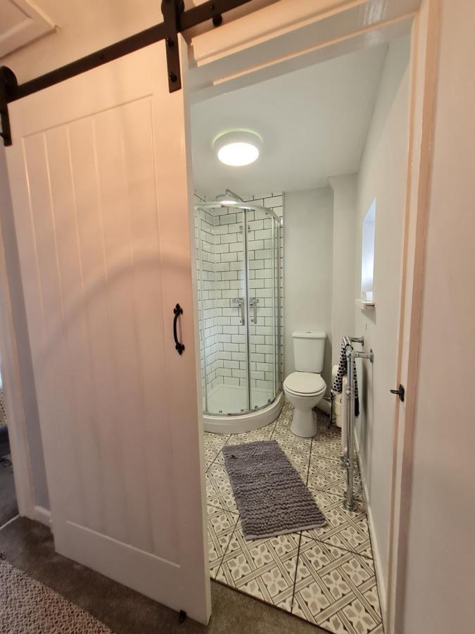 Picturesque 2 Bedroom Miners Cottage Near Bike Park Wales & Brecon Beacons Мертир-Тидвилл Экстерьер фото